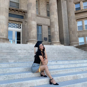 Meet your Posher, Daniela